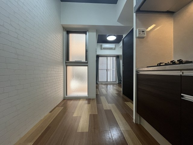 神戸市中央区中山手通１丁目の賃貸マンションのエントランス