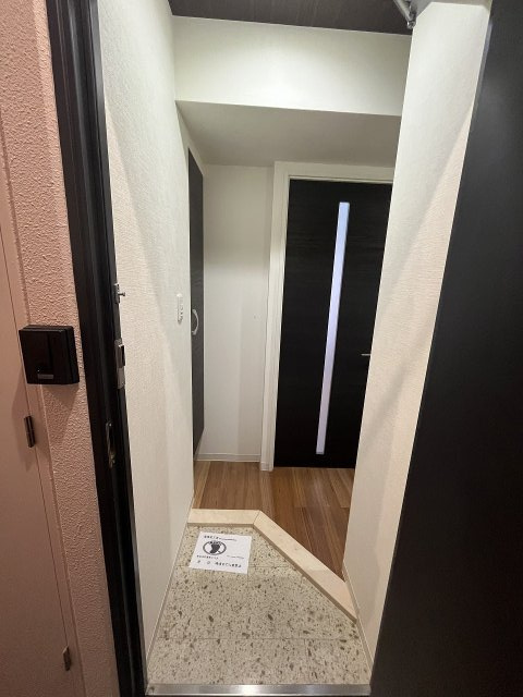 神戸市中央区中山手通１丁目の賃貸マンションの玄関