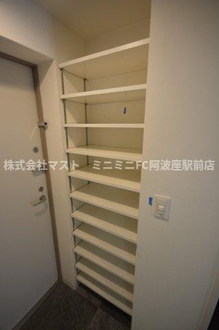 エル海老江の収納