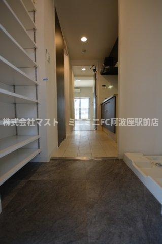 エル海老江の玄関