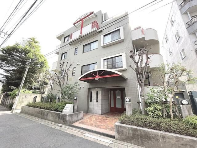 ベルハイム学芸大学の外観