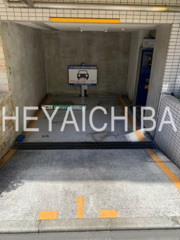 アランシア押上の駐車場