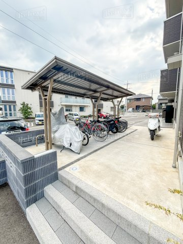 プレミエール　御井 のその他共用部分|駐輪場に自転車も停められます♪