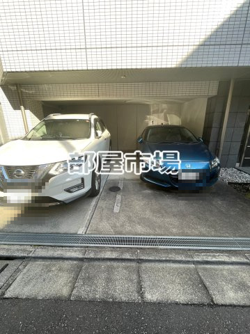GRAND VAN FRESTALA東陽町の駐車場