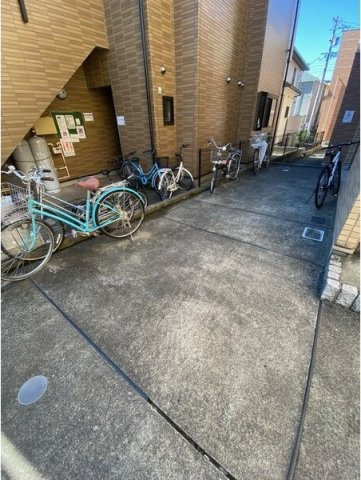 La maisom Y’s 本陣のエントランス
