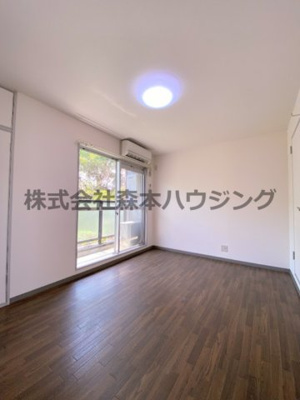 【洋室】 | 　サンシャイン香里パート1 | 広々とした洋室です