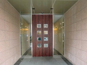 クレドラテース白河のエントランス