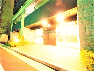 ガーラリバーサイド横濱南のエントランス