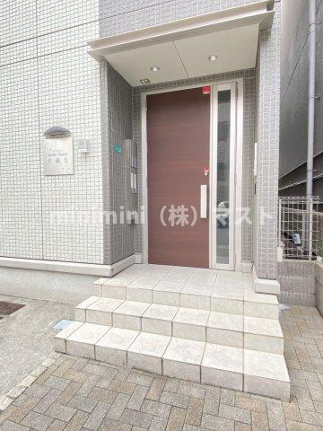 グランシャリオ夕陽丘のエントランス