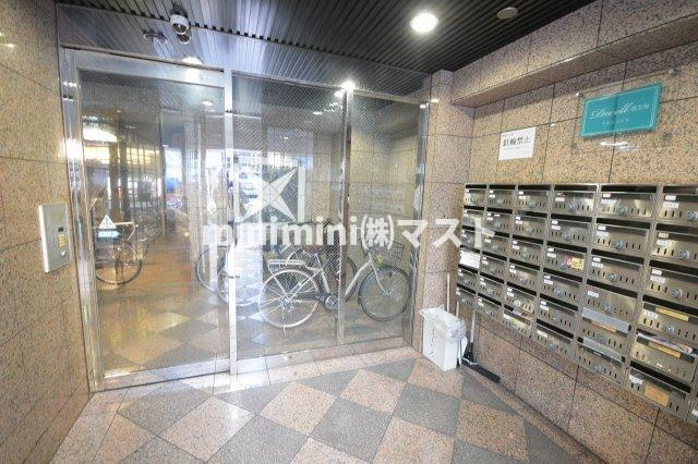 大阪市浪速区恵美須西２丁目の賃貸マンションのロビー