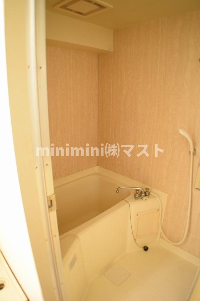 大阪市浪速区恵美須西２丁目の賃貸マンションの浴室