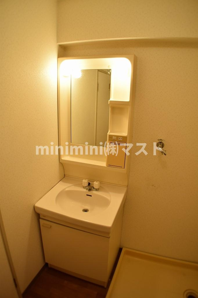 大阪市浪速区恵美須西２丁目の賃貸マンションの洗面所