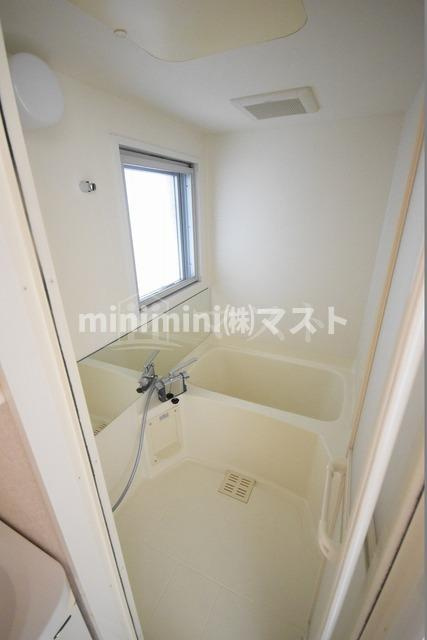 大阪市浪速区幸町３丁目の賃貸マンションの浴室
