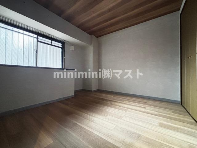 大阪市浪速区稲荷１丁目の賃貸マンションの居間・リビング