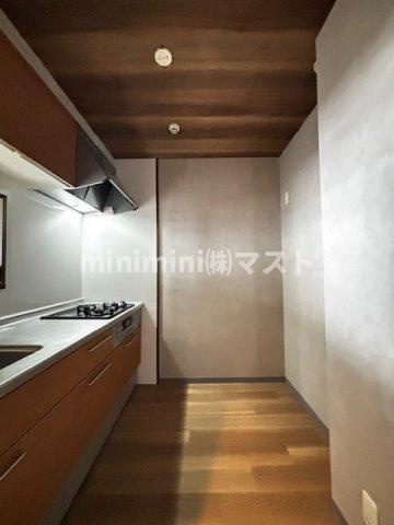 大阪市浪速区稲荷１丁目の賃貸マンションの内装