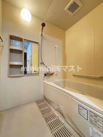 大阪市浪速区稲荷１丁目の賃貸マンションの浴室