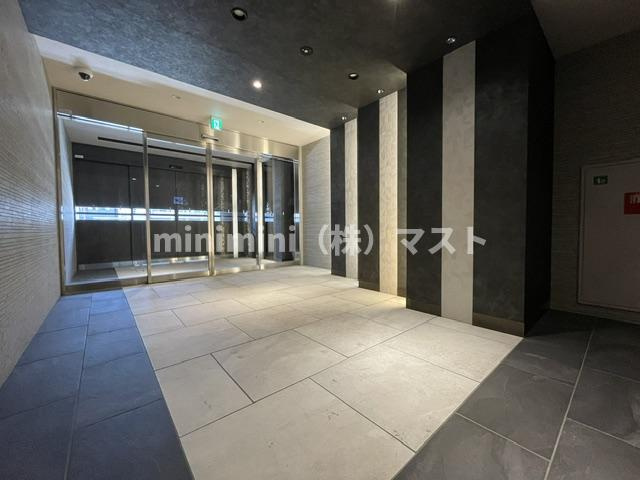 大阪市浪速区桜川４丁目の賃貸マンションのロビー