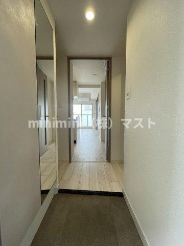 大阪市浪速区桜川４丁目の賃貸マンションの玄関