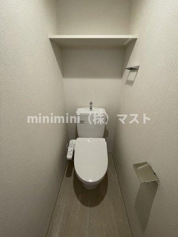 大阪市浪速区桜川４丁目の賃貸マンションのトイレ