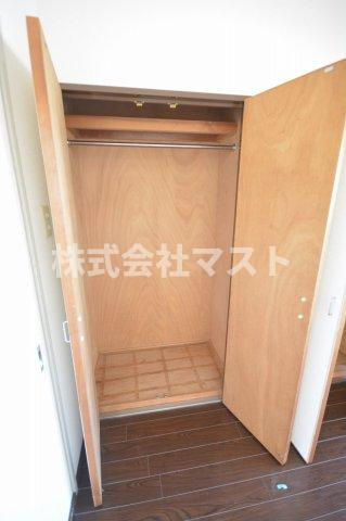 大阪市浪速区敷津西１丁目の賃貸マンションの収納