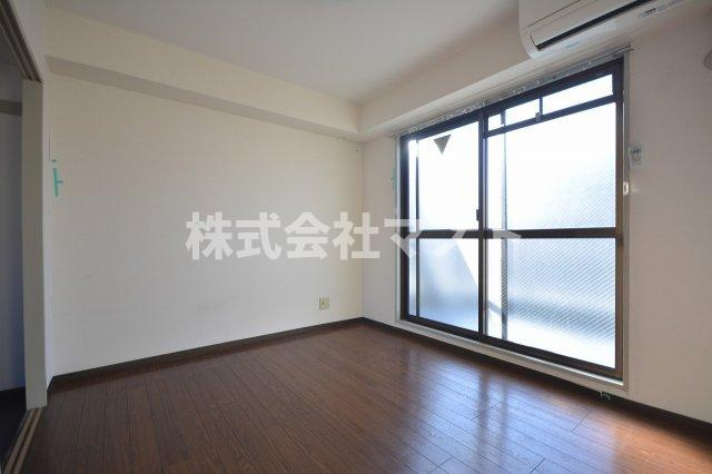 大阪市浪速区敷津西１丁目の賃貸マンションの洋室