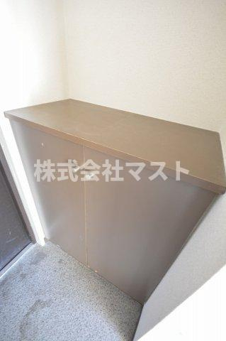 大阪市浪速区敷津西１丁目の賃貸マンションの収納