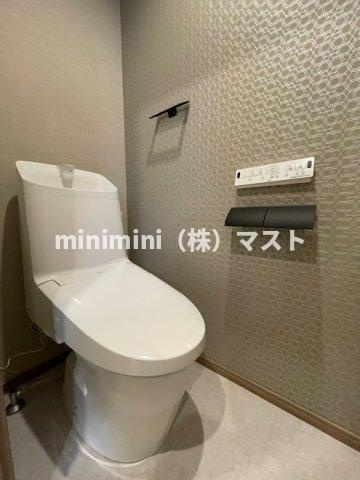 大阪市浪速区戎本町１丁目の賃貸マンションのトイレ