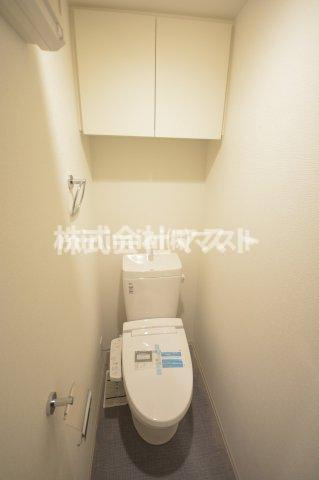 大阪市浪速区桜川１丁目の賃貸マンションのトイレ