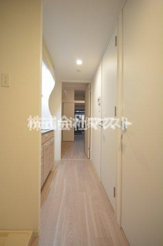 大阪市浪速区桜川１丁目の賃貸マンションの玄関