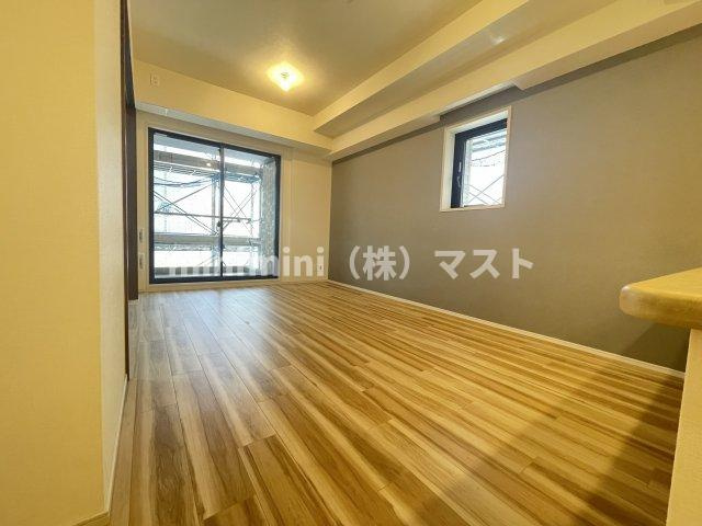 大阪市浪速区戎本町１丁目の賃貸マンションの居間・リビング