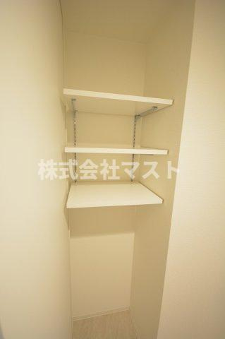大阪市浪速区桜川１丁目の賃貸マンションの収納