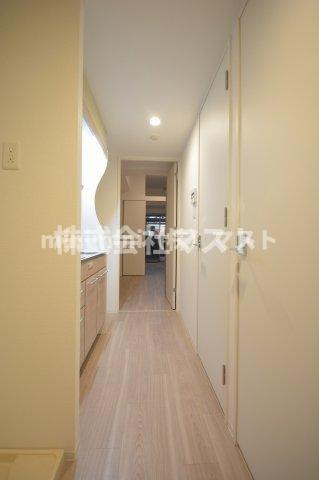 大阪市浪速区桜川１丁目の賃貸マンションの玄関