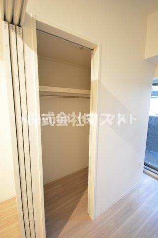 大阪市浪速区桜川１丁目の賃貸マンションの収納