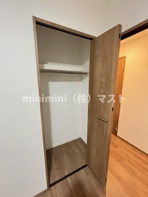 大阪市浪速区浪速西１丁目の賃貸マンションの収納