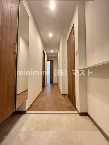 大阪市浪速区浪速西１丁目の賃貸マンションの玄関