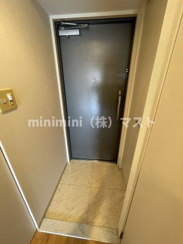 大阪市浪速区戎本町１丁目の賃貸マンションの玄関