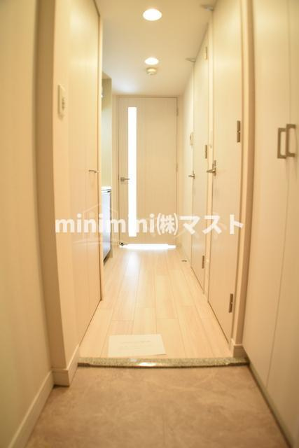 大阪市浪速区敷津西１丁目の賃貸マンションの玄関