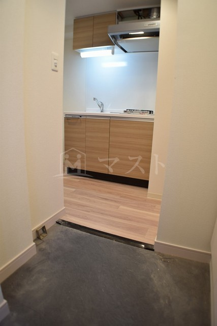 大阪市浪速区敷津西２丁目の賃貸マンションの玄関