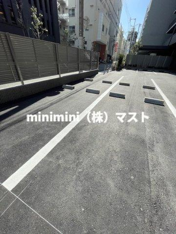大阪市浪速区敷津東２丁目の賃貸マンションの駐車場