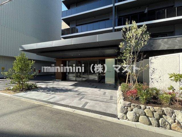 大阪市浪速区敷津東２丁目の賃貸マンションのエントランス