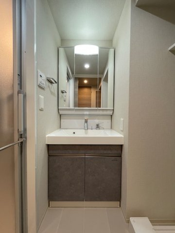 大阪市浪速区敷津東２丁目の賃貸マンションの洗面所