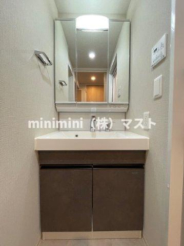 大阪市浪速区敷津東２丁目の賃貸マンションの洗面所