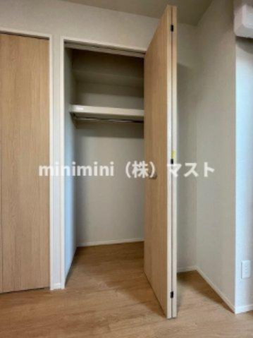 大阪市浪速区敷津東２丁目の賃貸マンションの収納