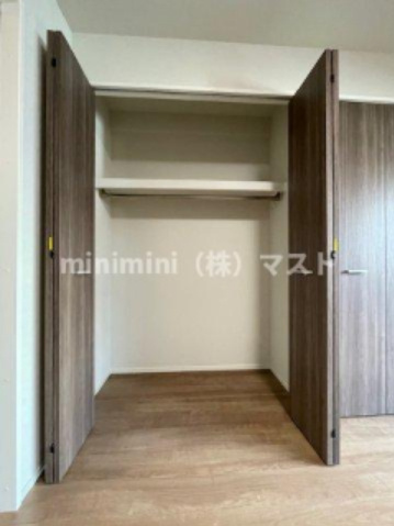 大阪市浪速区敷津東２丁目の賃貸マンションの収納