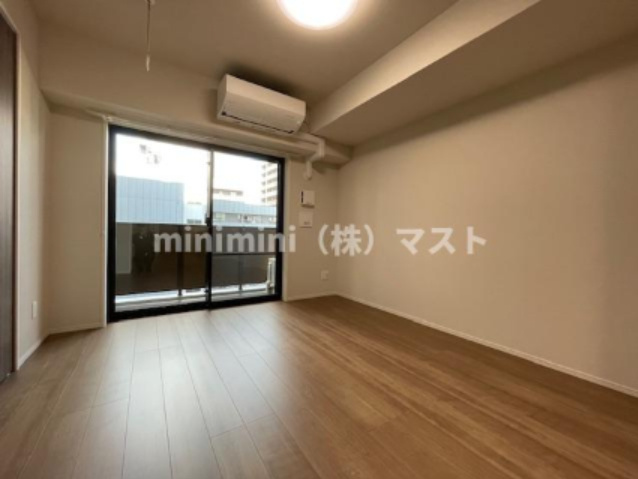 大阪市浪速区敷津東２丁目の賃貸マンションの居間・リビング