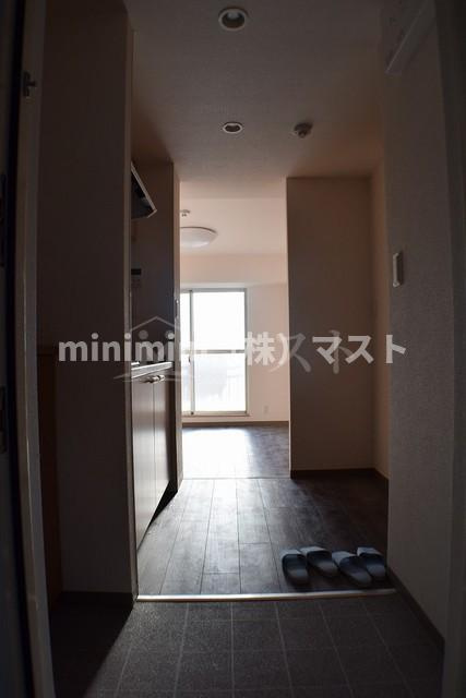大阪市浪速区塩草３丁目の賃貸マンションの玄関