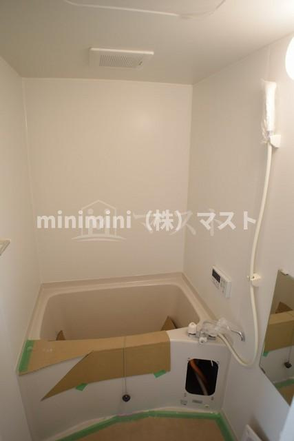 大阪市浪速区塩草３丁目の賃貸マンションの浴室
