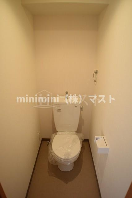 大阪市浪速区塩草３丁目の賃貸マンションのトイレ