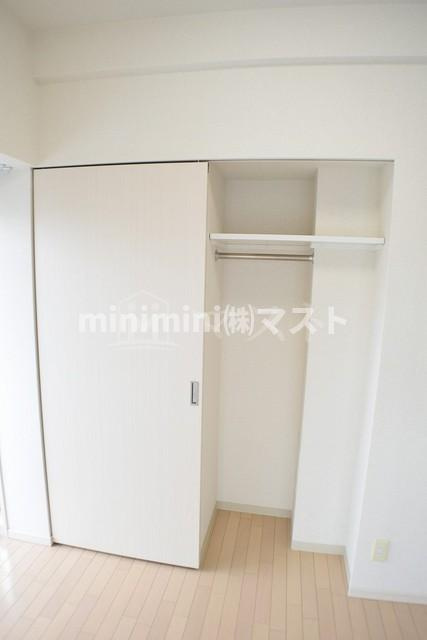 大阪市浪速区幸町３丁目の賃貸マンションの収納