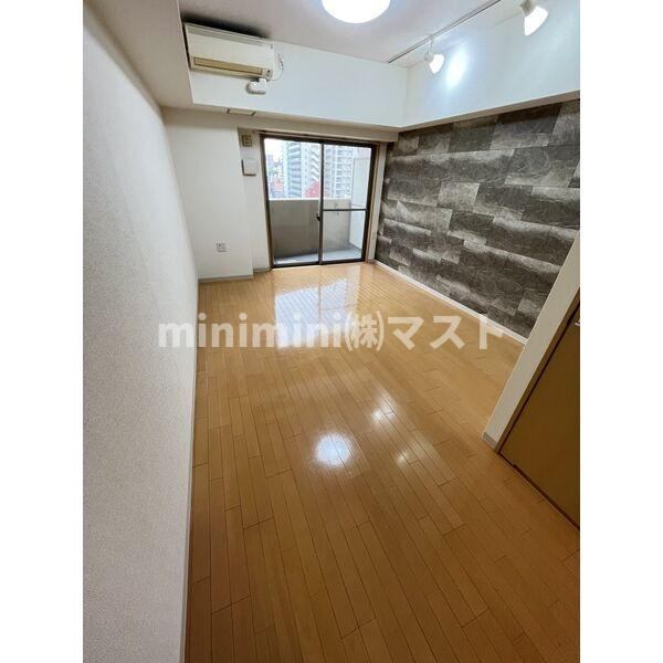 大阪市浪速区日本橋３丁目の賃貸マンションの居間・リビング